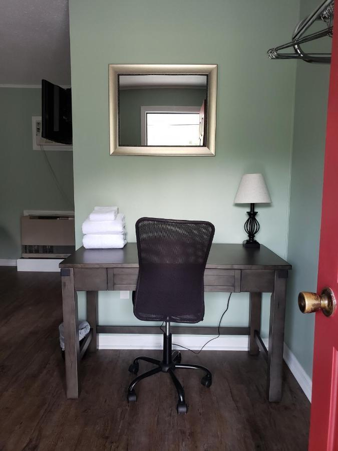 Schroon Lake Blue Ridge Motel מראה חיצוני תמונה