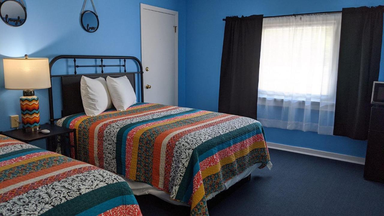 Schroon Lake Blue Ridge Motel מראה חיצוני תמונה