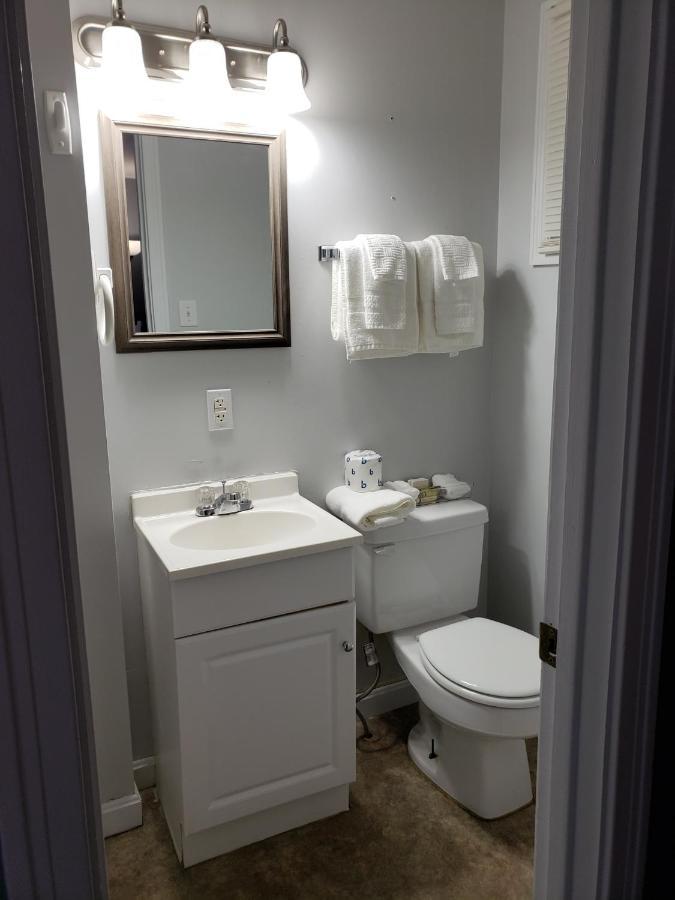 Schroon Lake Blue Ridge Motel מראה חיצוני תמונה